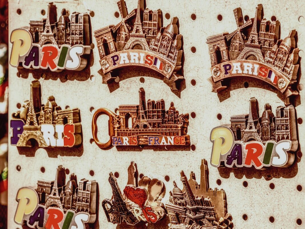 Storing stickers and ephemera so you actually use them - scrapbooking and junk journal supplies